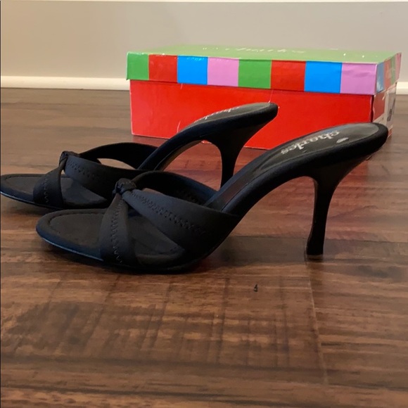 Charles David low black heel - Picture 4 of 13